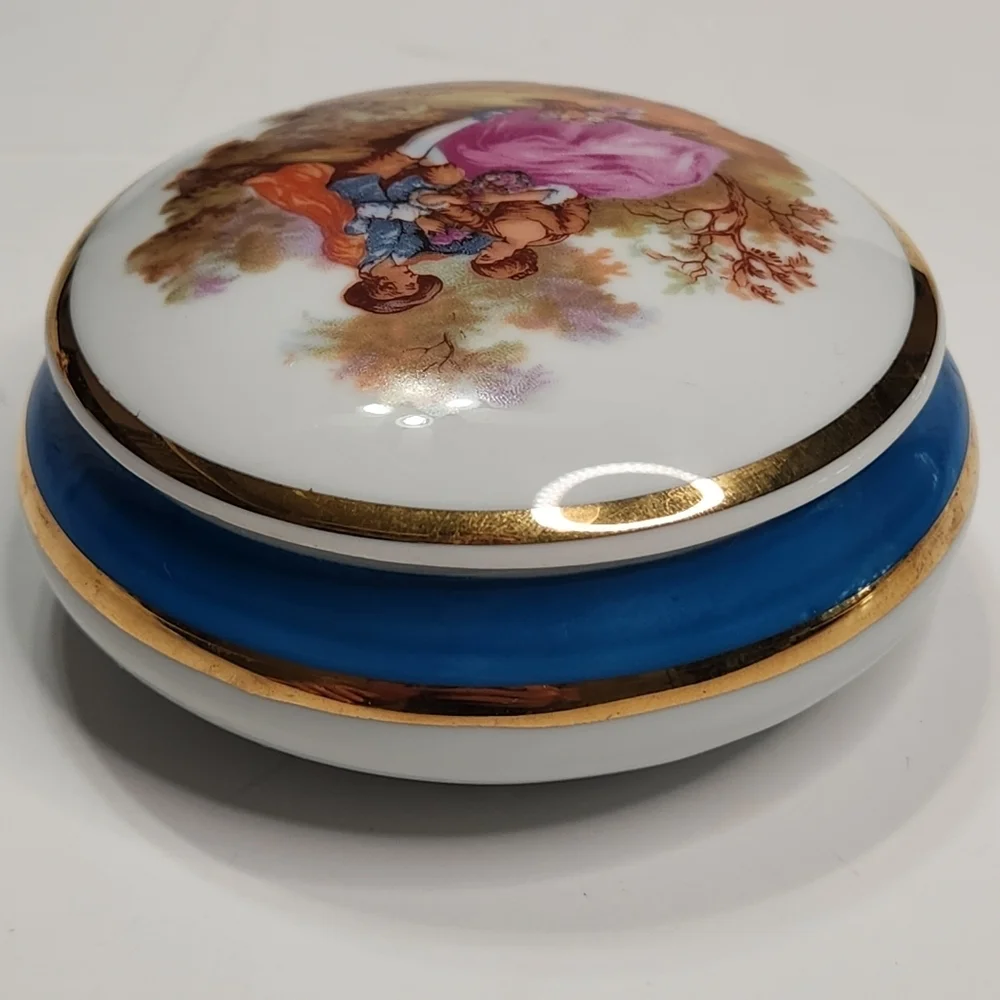 Vtg Limoges Porcelain Trinket Box Victorian Couple France Fragonard Romantic